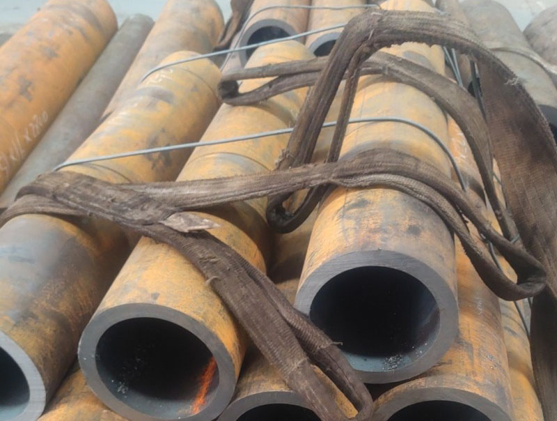 尚志15CrMoG无缝钢管切割